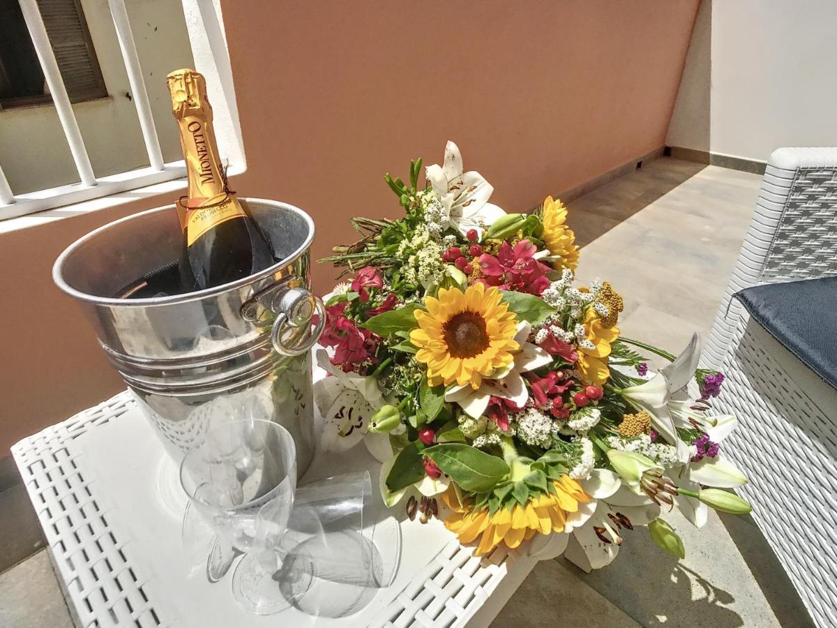 Il Bed And Breakfast Al Centro Castelsardo Bagian luar foto